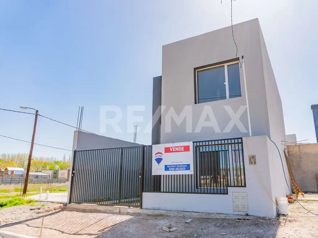 Venta Casa 2 dormitorios 1 año 100m2 1 cochera Andalhue Y Piedra La