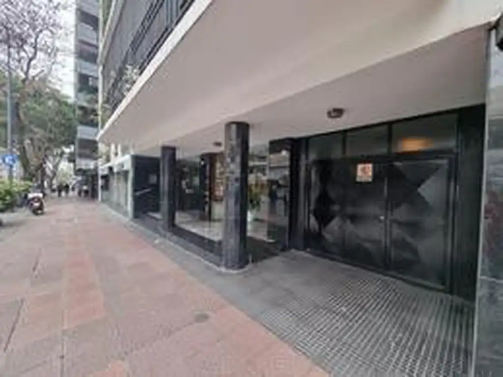 Departamento Venta 4 ambientes 45 años con balcón 1 cochera Olazabal