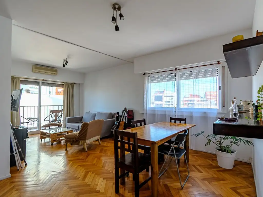 Departamento Venta 4 ambientes 51 años con balcón 80m2 Avenida Luis