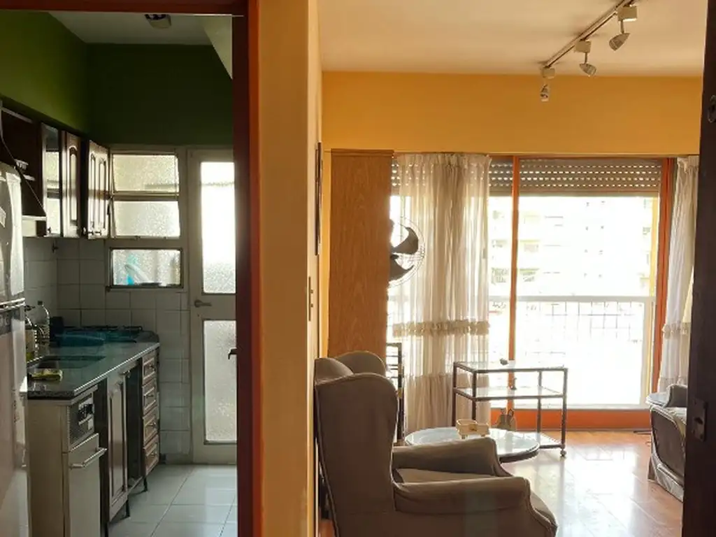 Departamento Venta 3 ambientes 50 años Contrafrente 54m2 Vera 800