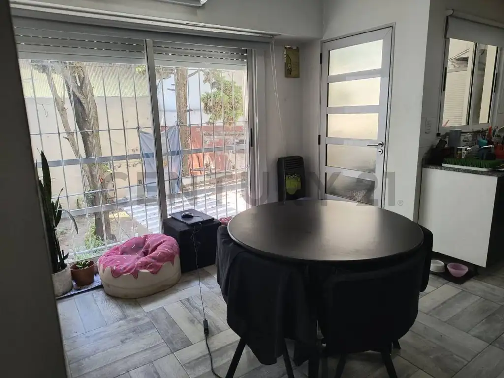 Venta Departamento monoambiente 5 años con balcón 31m2 Tejedor 300