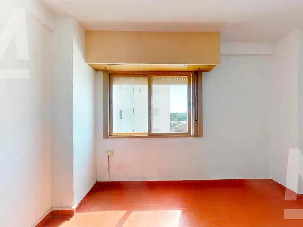 Venta Departamento 2 dormitorios 40 años 1 cochera 50m2 6 67 Y 68