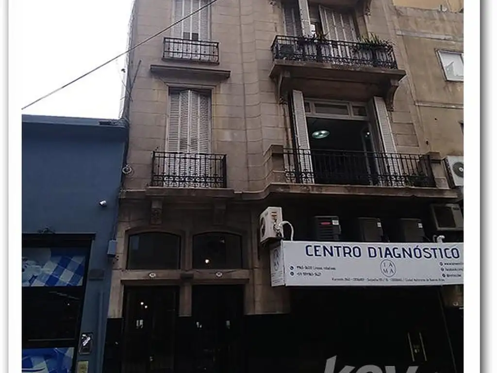 Venta Departamento 2 dormitorios 90 años con balcón 44m2 Suipacha