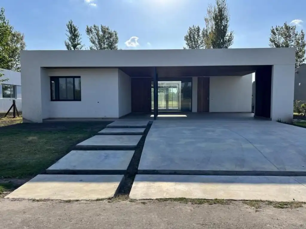 Casa Venta Ambientes A O M Cocheras Ruta Ibarlucea