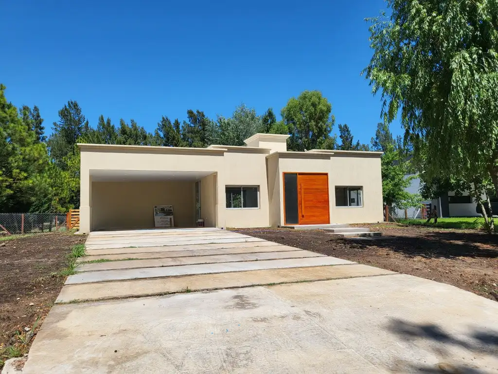 Casa Venta Ambientes A Estrenar M Cochera Ruta Km Club