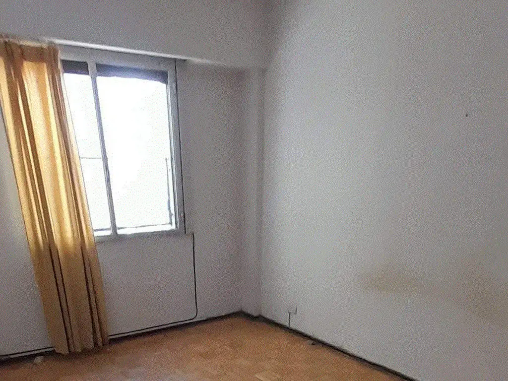 Venta Departamento 40 años 2 dormitorios 75m2 Frente San Jose