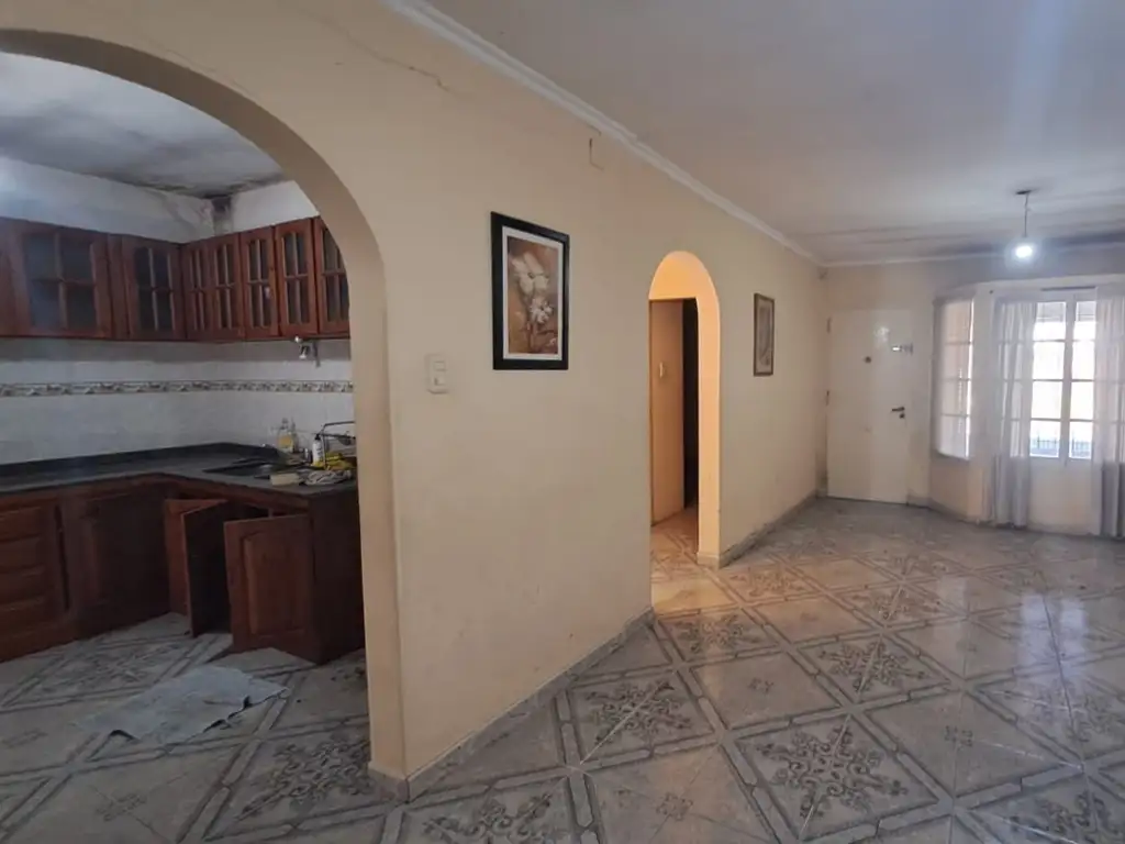 Venta Casa 43 años 3 dormitorios 120m2 1 cochera Viena 1400 Rincon