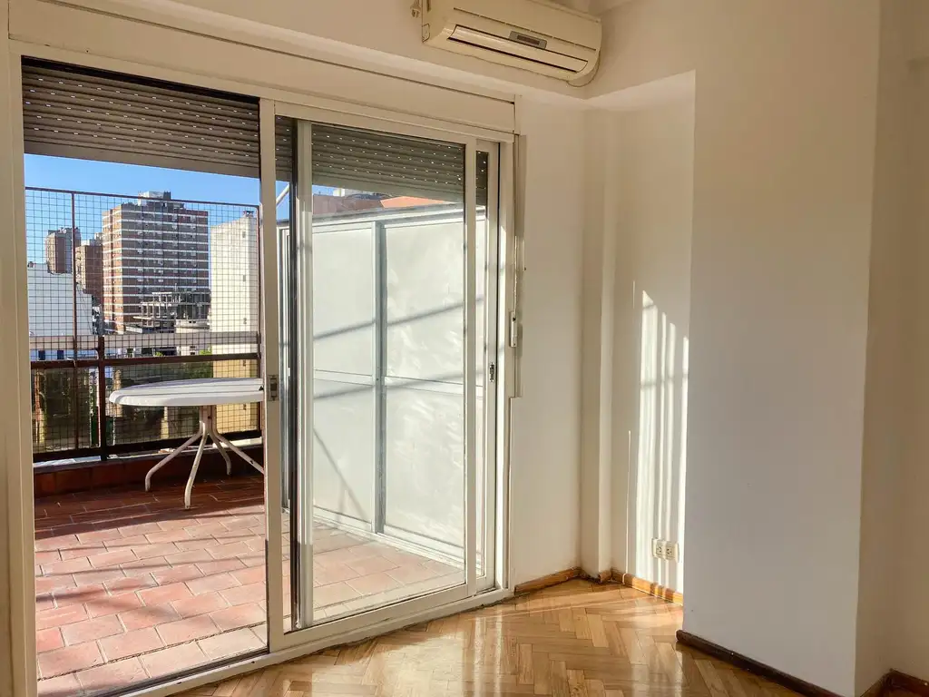 Venta Departamento A Os Dormitorios M Con Balc N Moreno