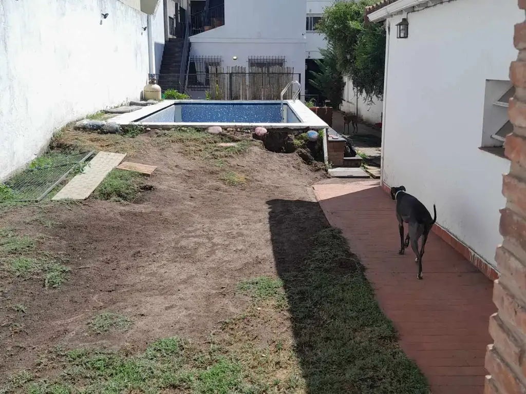 Venta Casa 53 años 3 dormitorios con balcón Norte General Las Heras