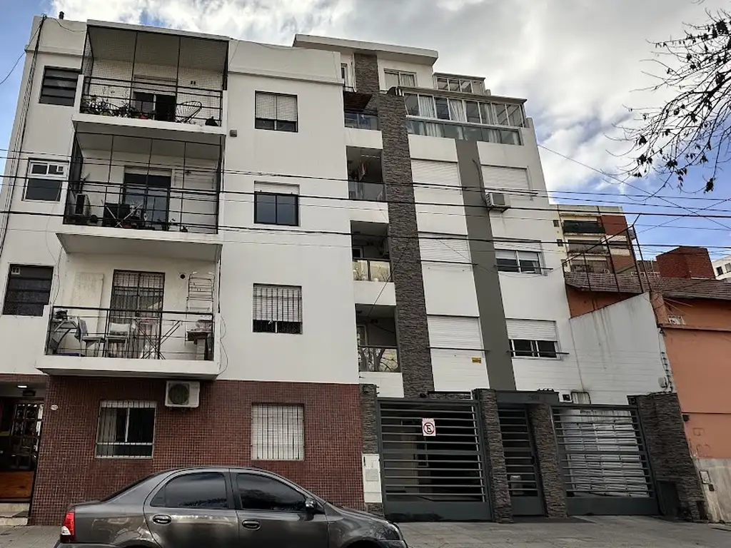 Venta Departamento A Os Dormitorio M Lateral Tinogasta