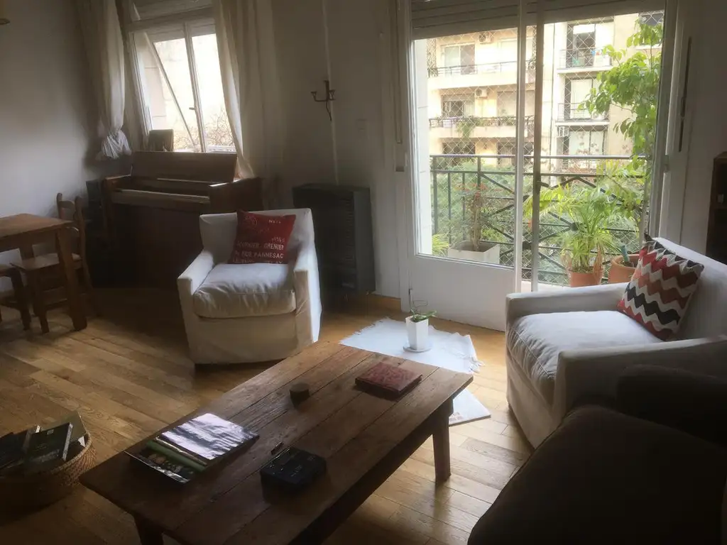 Departamento Venta 60 años 3 ambientes con balcón 60m2 Lafinur 3200