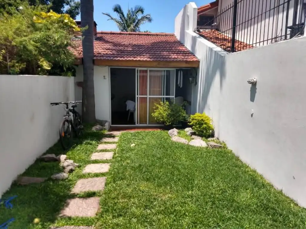 Casa Venta A Os Ambientes Cochera M Borges Olivos