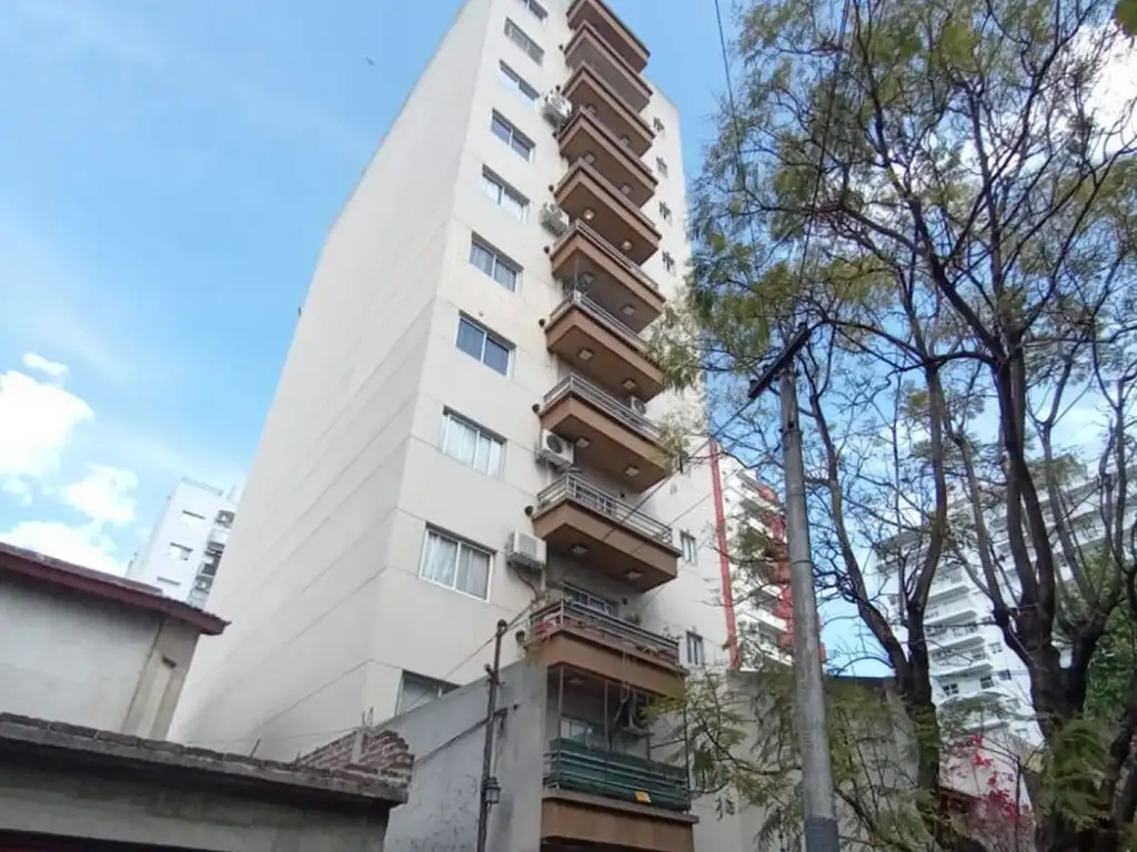 Departamento Alquiler 10 años monoambiente Contrafrente 24m2 Moreau