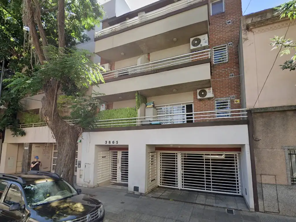 Departamento Alquiler 13 años monoambiente con balcón Frente Av J