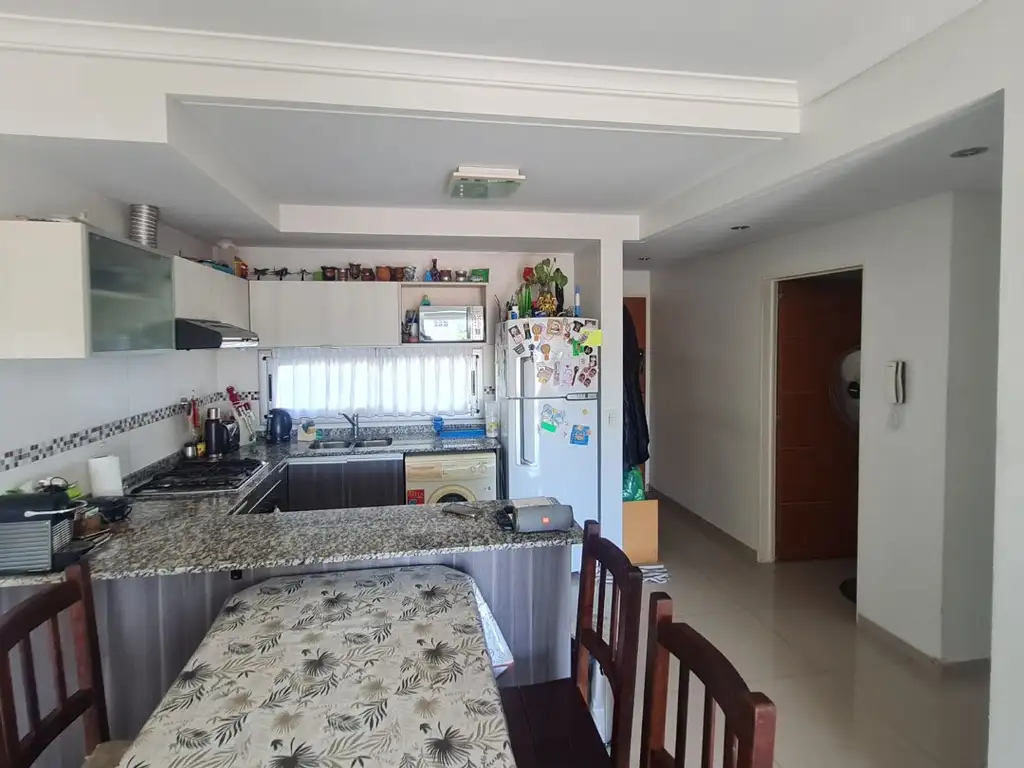 Venta Departamento A Os Dormitorios Con Balc N Frente Alcaraz