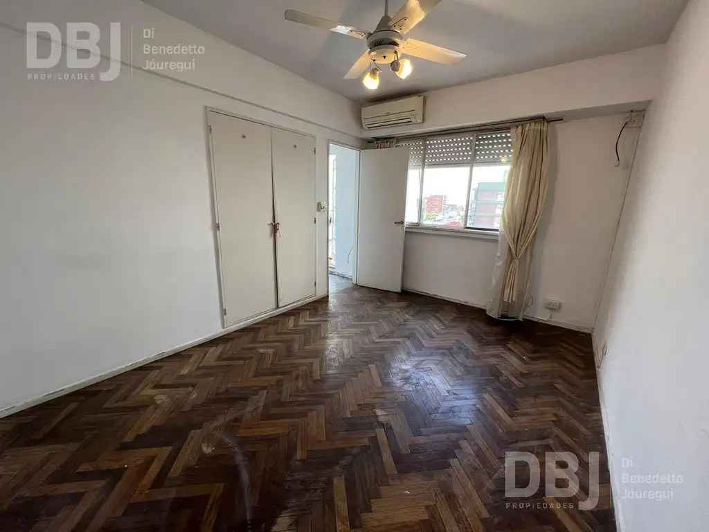 Venta Departamento A Os Dormitorios Con Balc N M Dbj