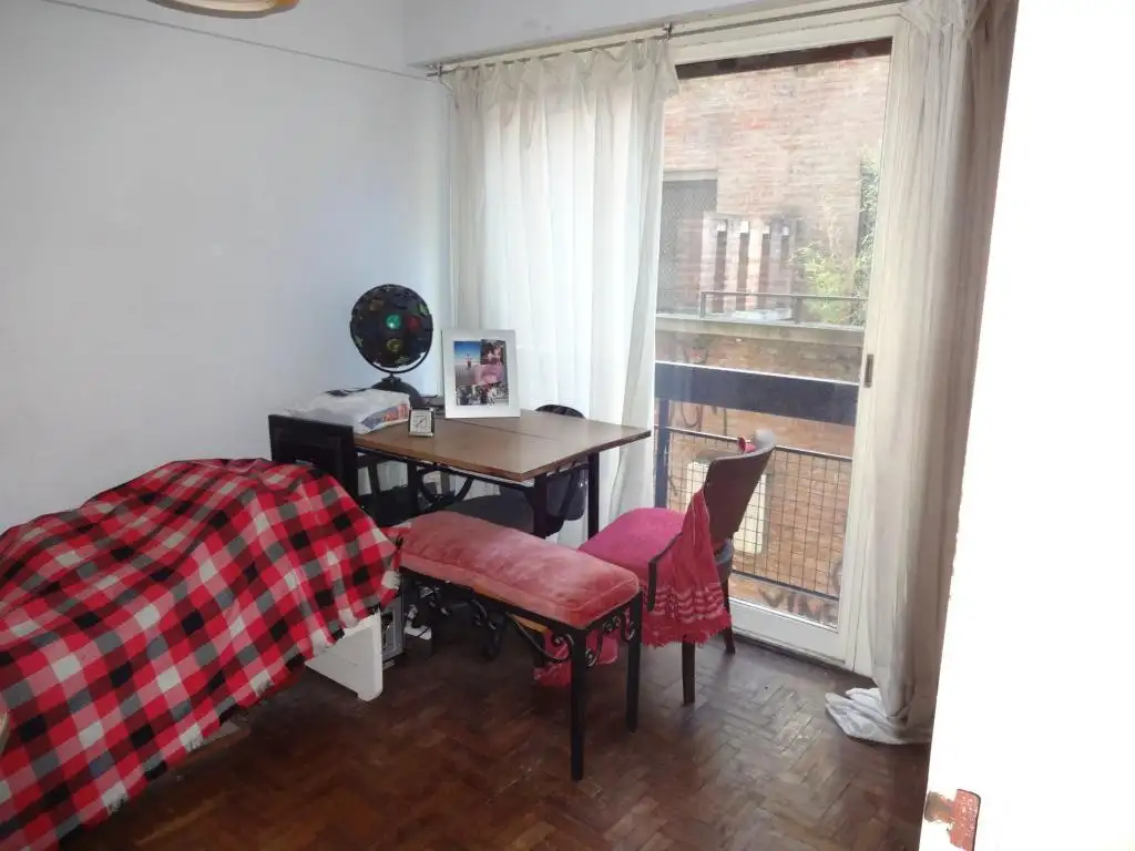 Venta Departamento A Os Dormitorios M Frente La Pampa