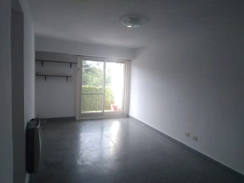 Alquiler Departamento 35 años 2 dormitorios 73m2 Frente Juncal 2300