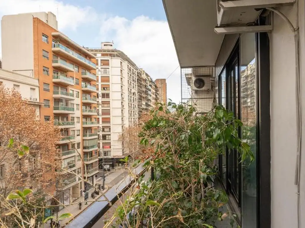 Departamento Venta 50 años 4 ambientes 109m2 con balcón Av