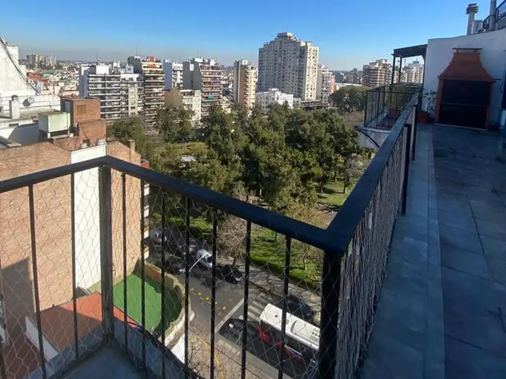 Venta Departamento A Os Dormitorios M Con Balc N Salas R