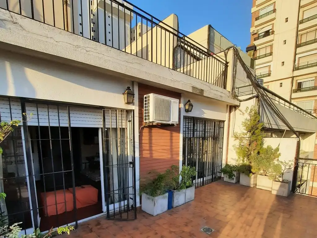 Venta Departamento 50 años 4 dormitorios 147m2 con balcón Arenales