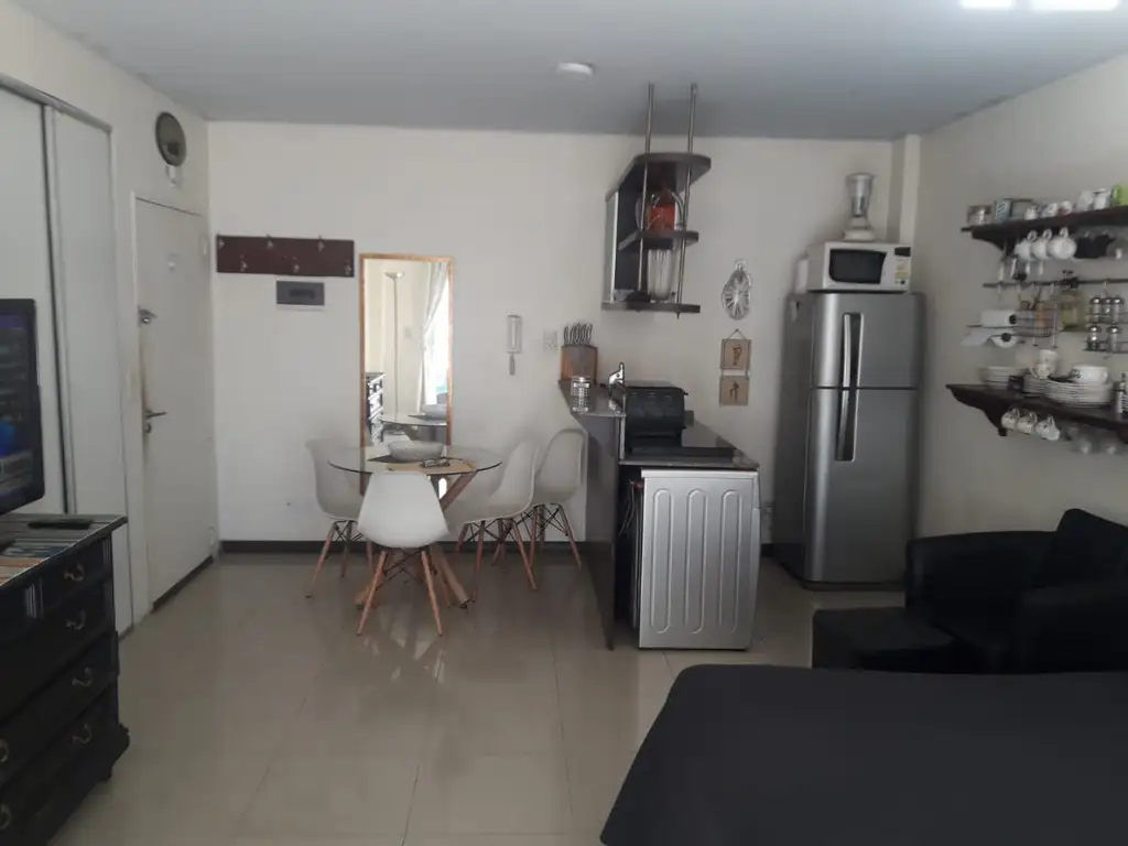 Venta Departamento 10 años 34m2 con balcón Franklin D Roosevelt 1600