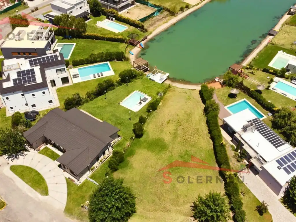 Lote al Lago en Santo Domingo Country Club