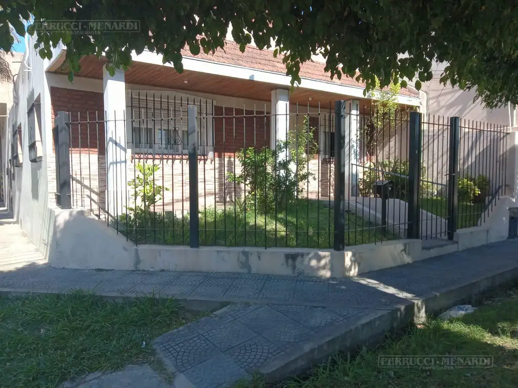 Casa en PH en Av Marquez