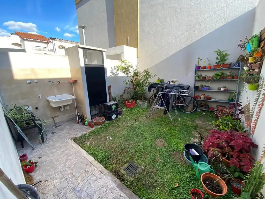 Impecable Dúplex 4 amb con Jardín en Gervasio Posadas 3600, Carapachay