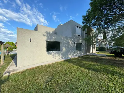 Venta de casa en Bº San Isidro Villa Allende