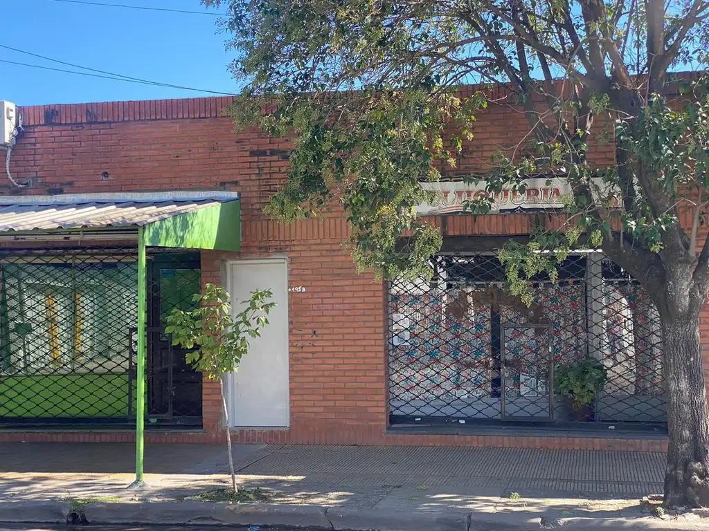 VENTA DE 2 LOCALES CON VIVIENDA EN DON TORCUATO