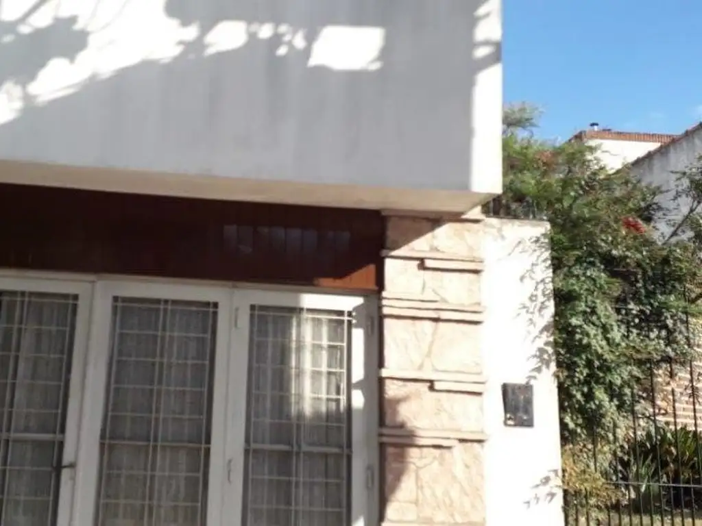 Casa  en Venta ubicado en Bernal Oeste, Bernal, Quilmes - SVN0260_LP584046_1