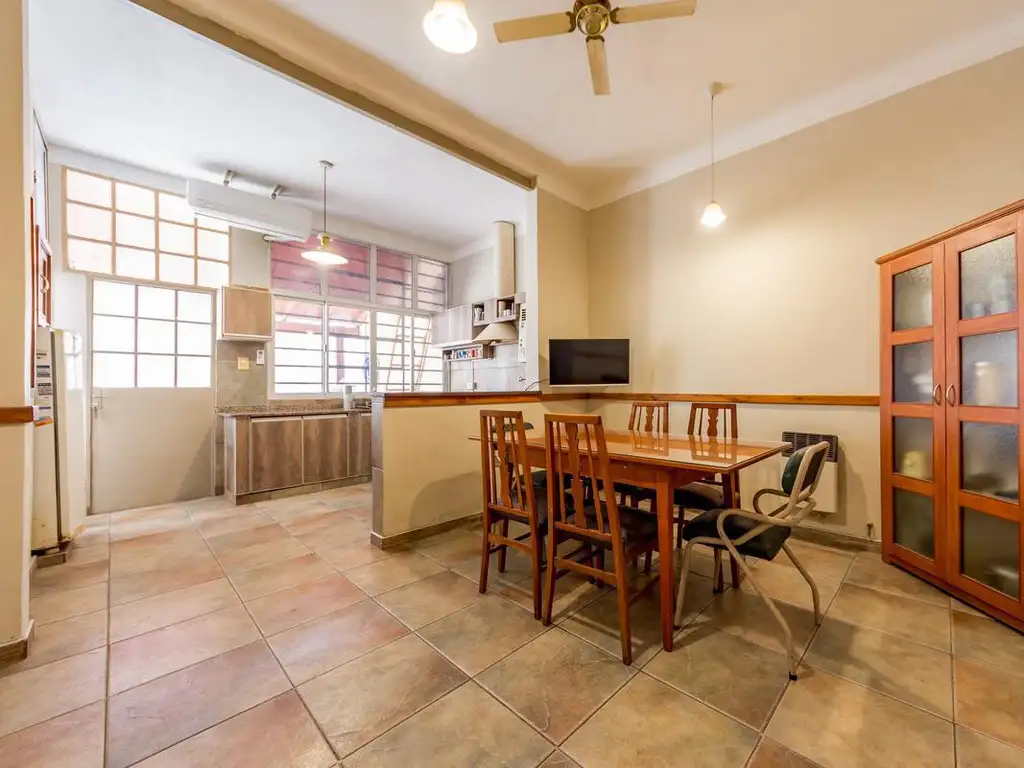 Venta Permuta Casa 2 Dormitorios Azcuénaga