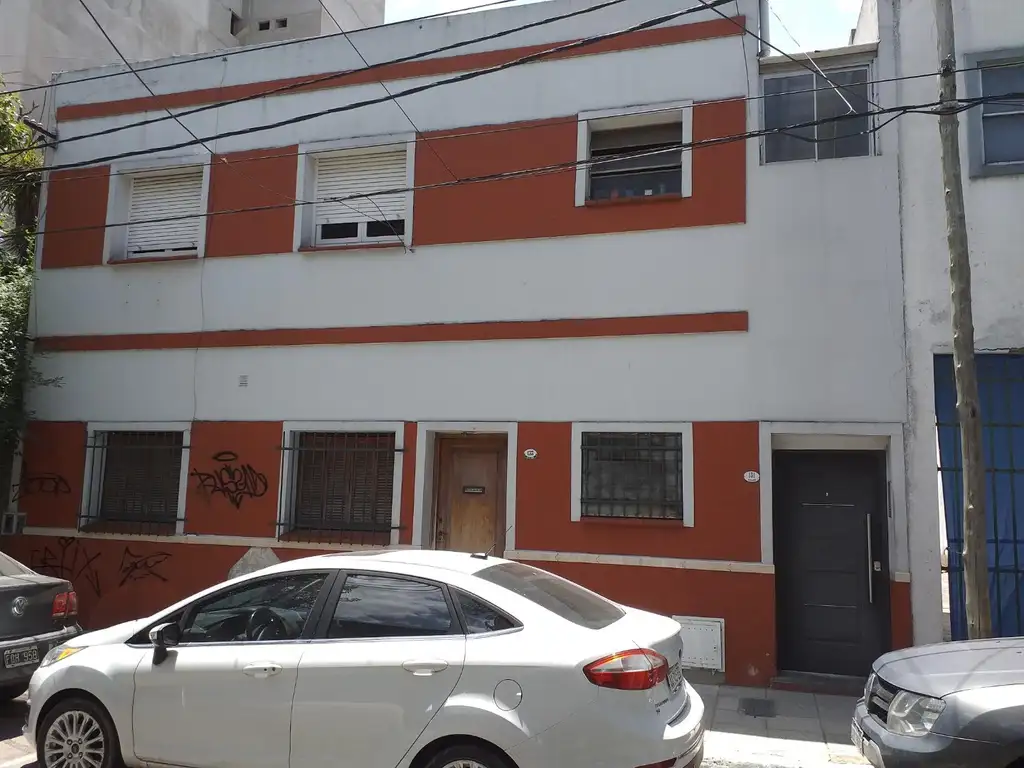 VENTA DE DEPTO. 3 AMBIENTES CON PATIO