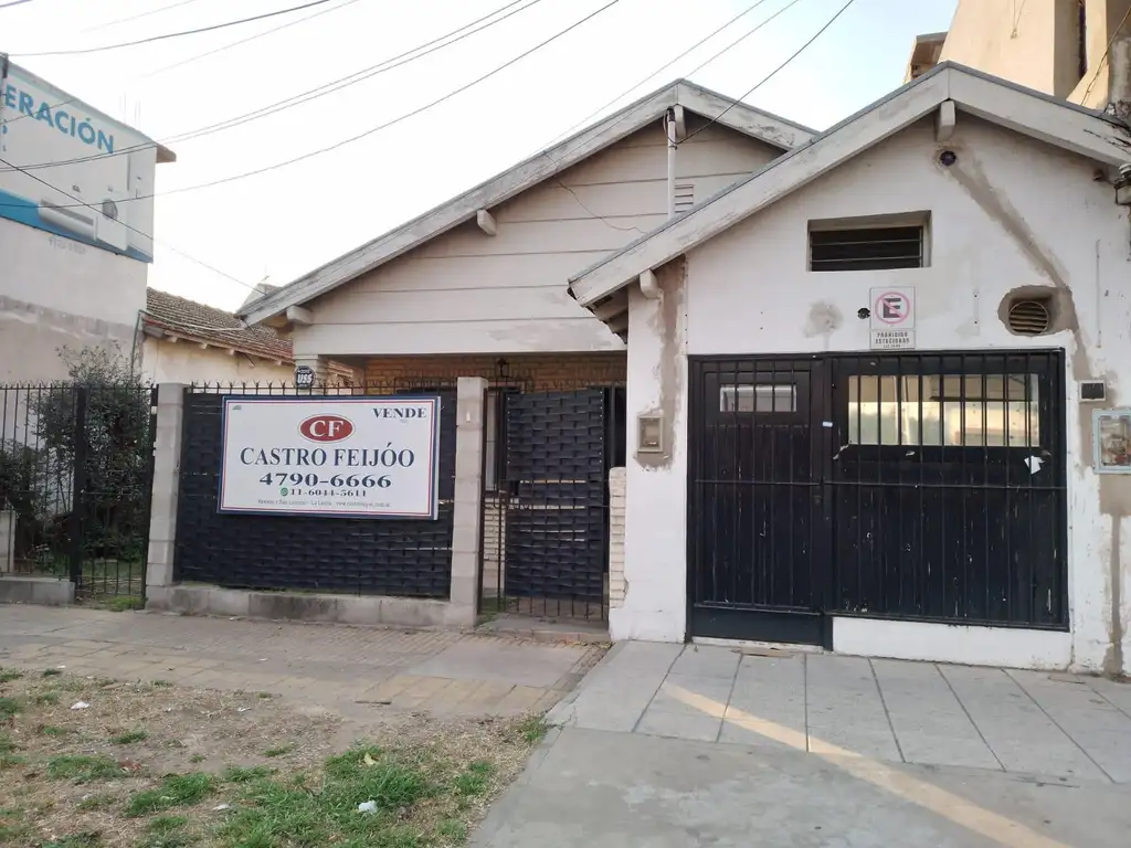 Muy linda casa en Rolon 2864 - San Isidro