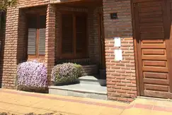 Casa en venta - 4 Dormitorios 4 Baños - 234Mts2 - La Plata