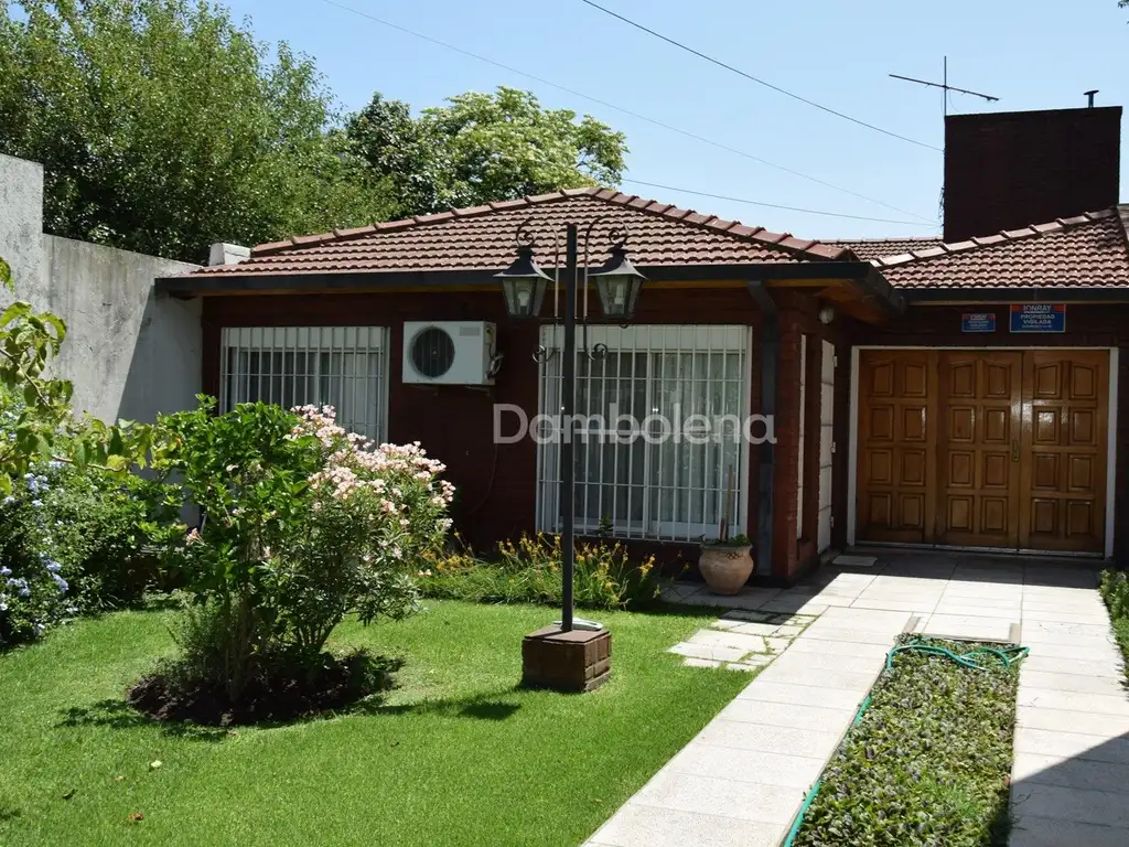 Casa  en Venta o permuta ubicado en Moreno, Moreno