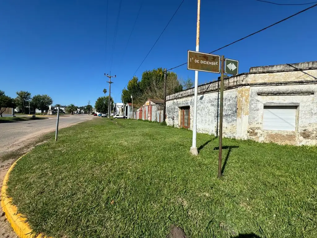 Vendo Casa y Galpón en Herrera, Entre Ríos.