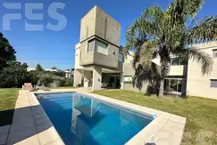 Casa en Venta en Terralagos, Canning