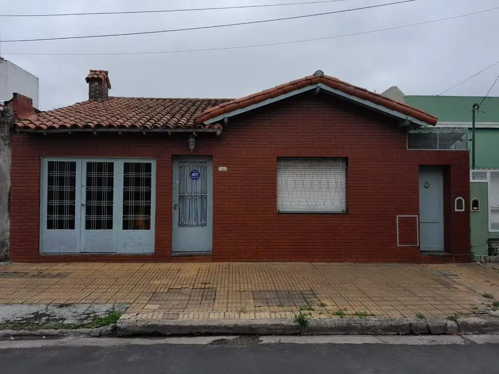 CASA OPORTUNIDAD BAJO DE PRECIO VILLA LYNCH