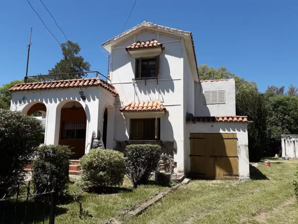 CASA EN VENTA EN LA SERRANITA