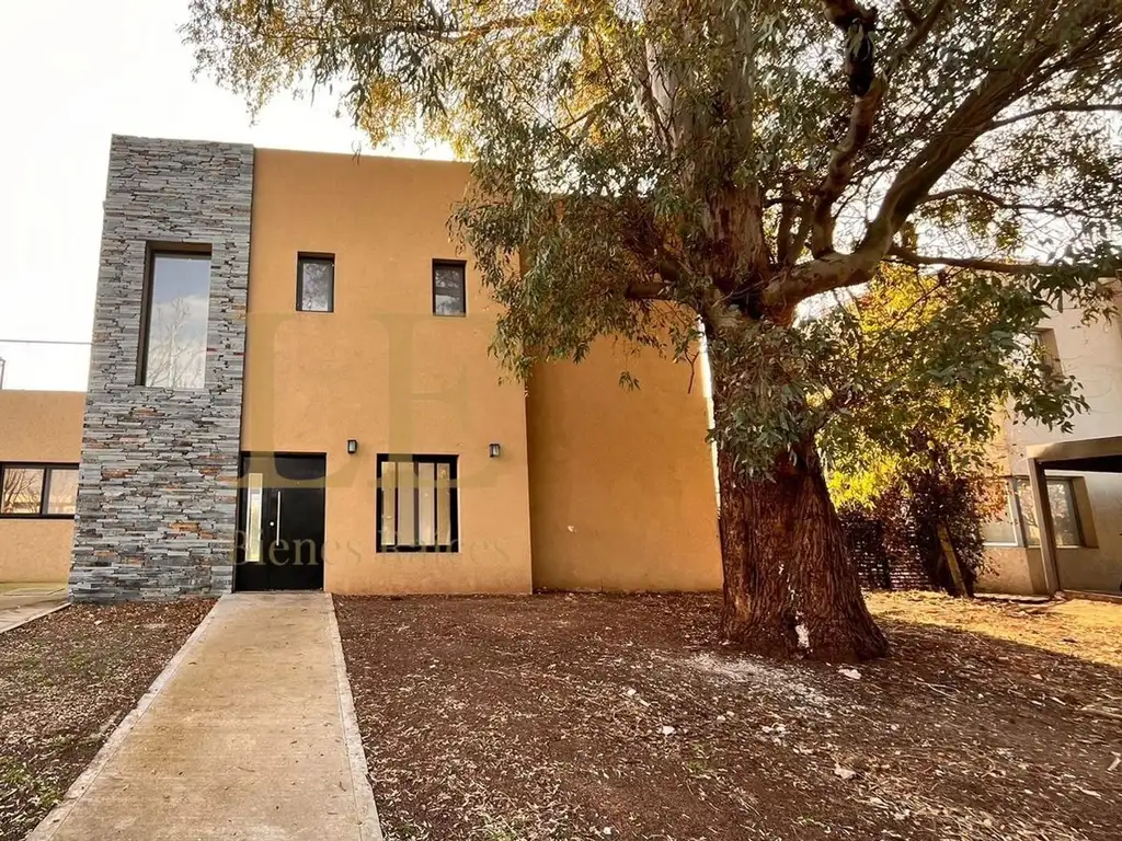 Casa en Alquiler Harás Santa María Eucalipto