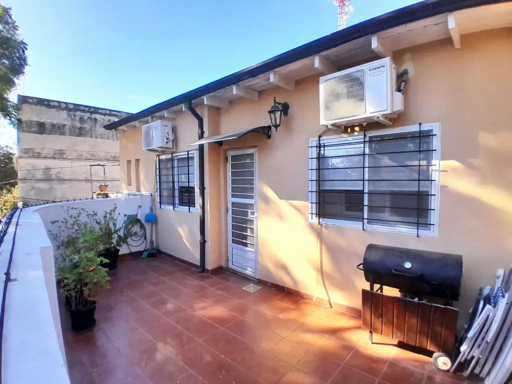 PH 4 AMBIENTES CON PATIO Y TERRAZA EN VILLA DEVOTO