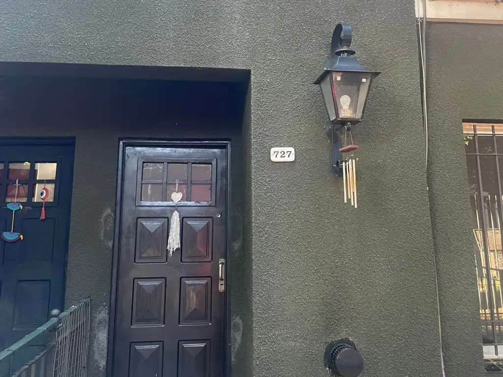 Espectacular Duplex en alquiler ubicado en una de las mejores zonas de Banfield, 3 ambientes con cochera