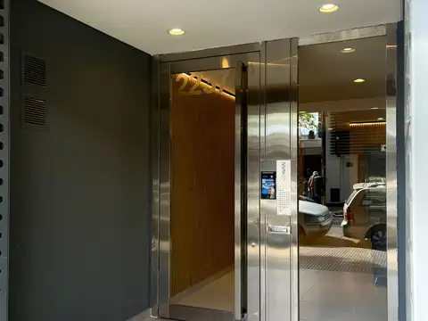 Montañeses 2200, Piso PB