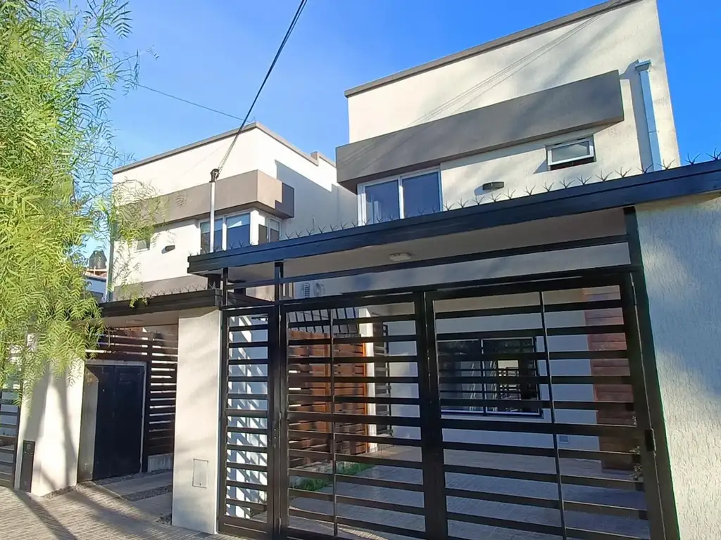 Excelente Duplex a Estrenar a la Venta en Ituzaingo