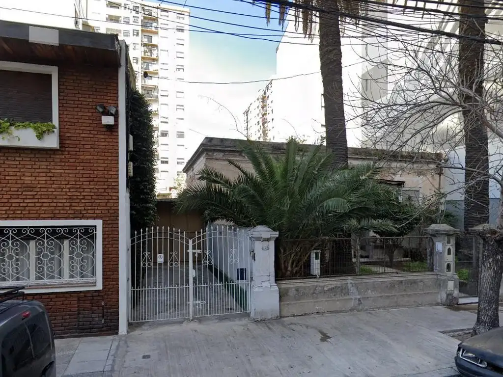 Galpón y Dpto 2 Amb al contrafrente 334 m² Edif. s/ Lote 462 m²  - Villa Luro