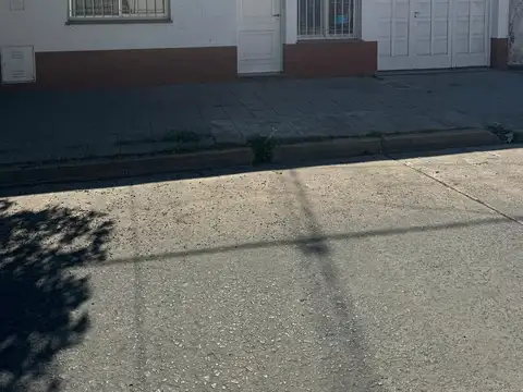 CASA EN VENTA EN PERGAMINO CON COCHERA