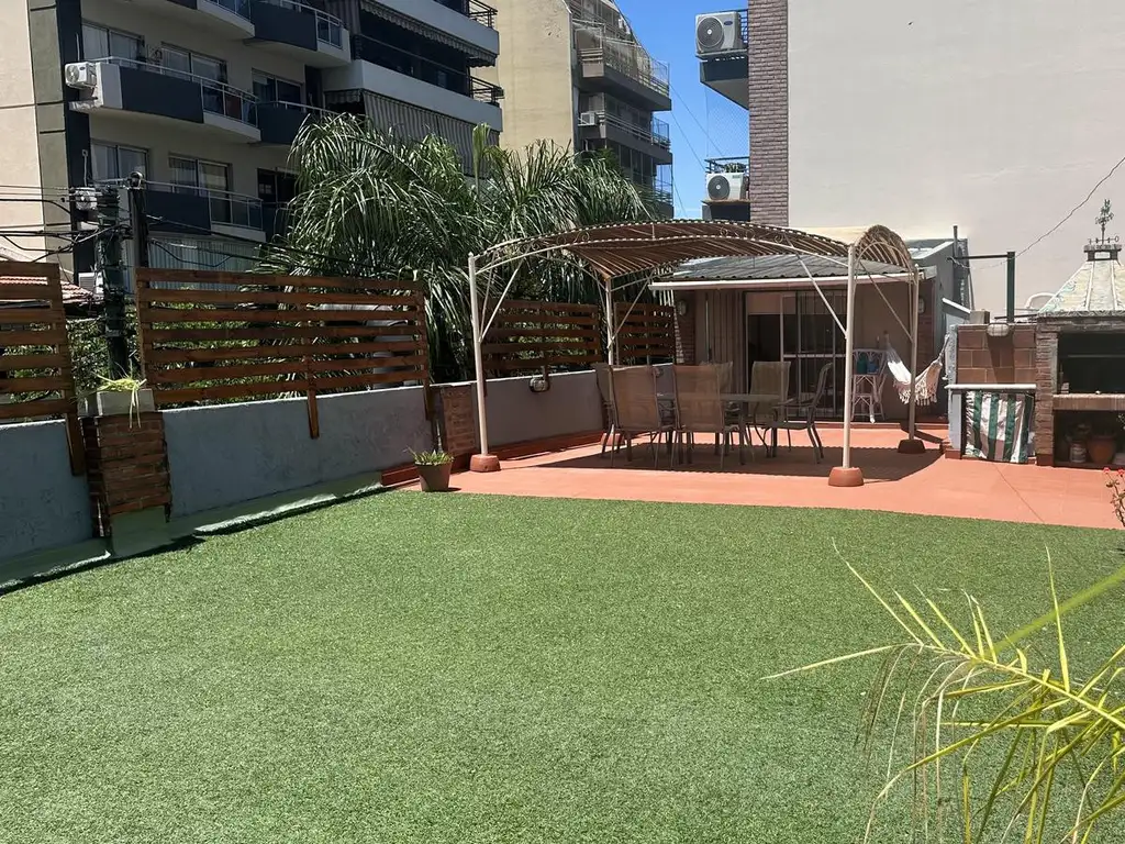 CASA 4 AMBIENTES AMOBLADO EN ALQUILER SIN EXPENSAS EN CABALLITO CON TERRAZA, QUINCHO