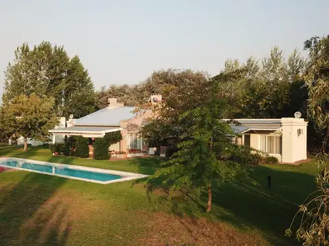 5.500 m2 Casa en Haras El Malacate